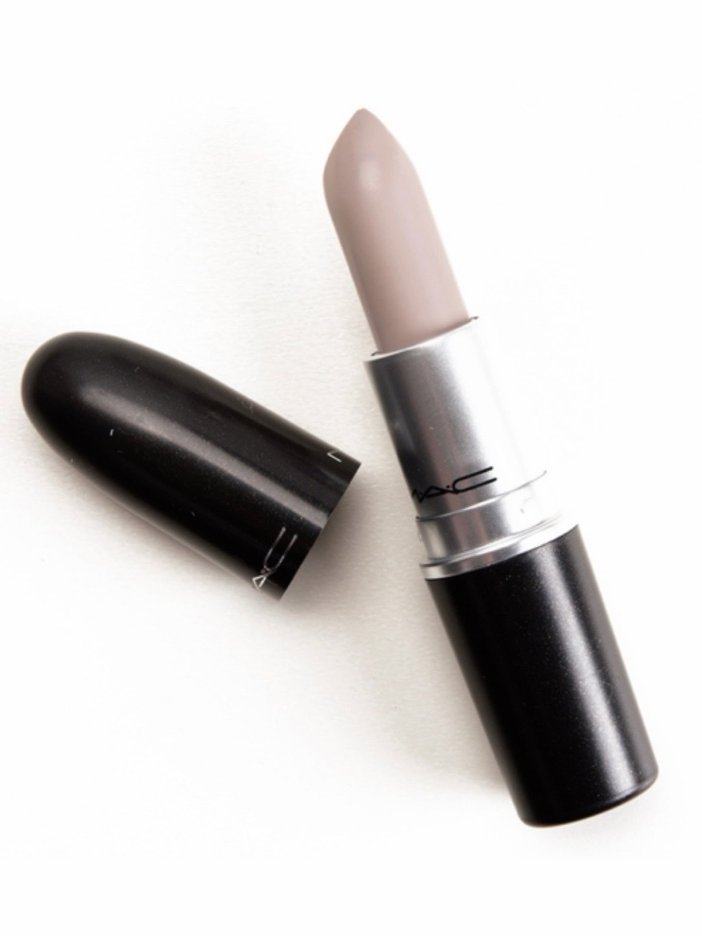 MAC Cosmetics Limited Edition Lipstick in City Slick RARE AND DISCONTINUED!